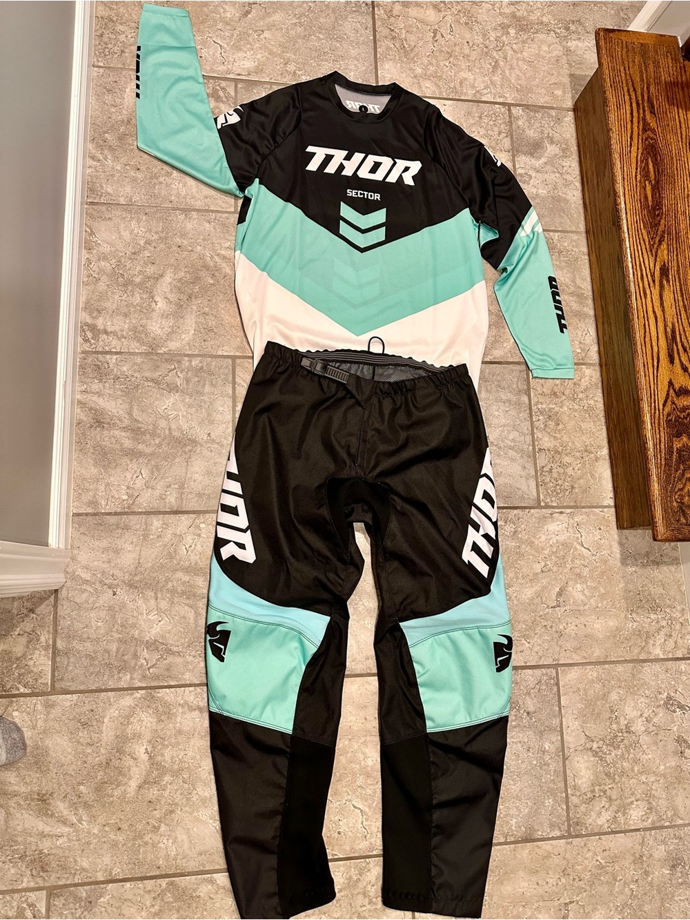 NEW THOR Sector Motocross Jersey & Pants– Adult Large Jersey / Size 38 Pants